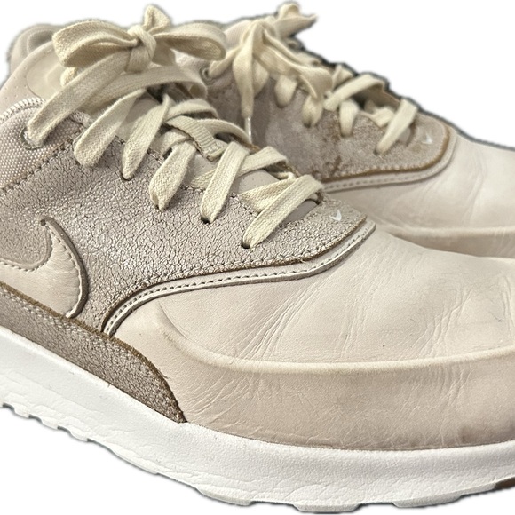 Nike Cream Sneakers - Picture 1 of 5